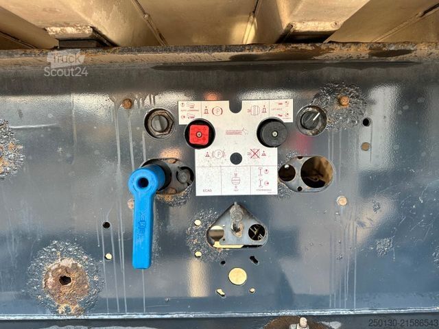 Sklopný návěs SCHMITZ CARGOBULL SKI2 SL 8.2 ALU-Getreidekipper Liftachse 44m³