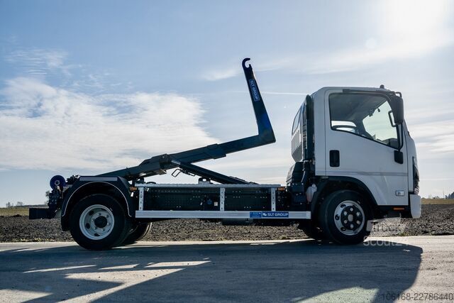 камион с кука Telehoist Isuzu M30H 150 PS Abrollkipper