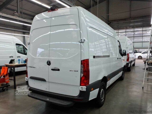 Fourgon Mercedes-Benz Sprinter 317 CDI,L2H2,Automatik,Kamera,Navi