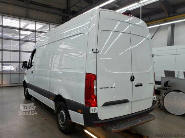 Fourgon Mercedes-Benz Sprinter 317 CDI,L2H2,Automatik,Kamera,Navi