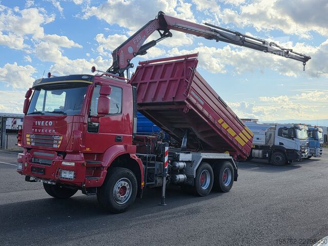 Wywrotka IVECO TRAKKER AD38T44 6x4 E3 FASSI 215