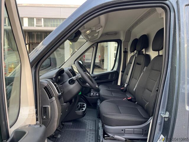 Minibus FIAT Ducato 35 L2H2 AHK CarPlay RüKa Navi Allwetter