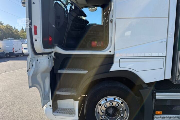 Platformas kravas automašīna ar tentu VOLVO FH-460 4x2 LBW