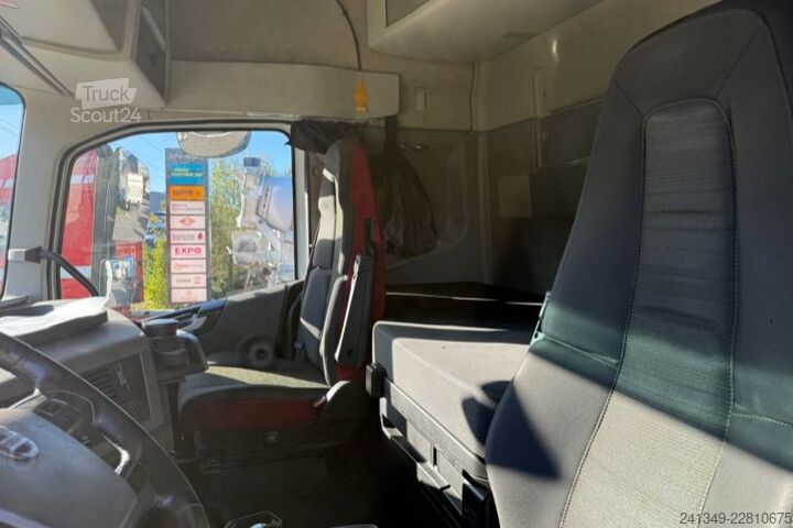 Platformas kravas automašīna ar tentu VOLVO FH-460 4x2 LBW