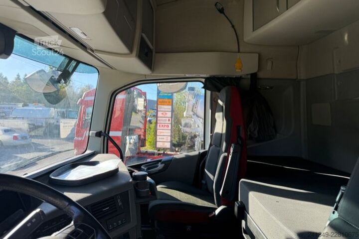 Platformas kravas automašīna ar tentu VOLVO FH-460 4x2 LBW