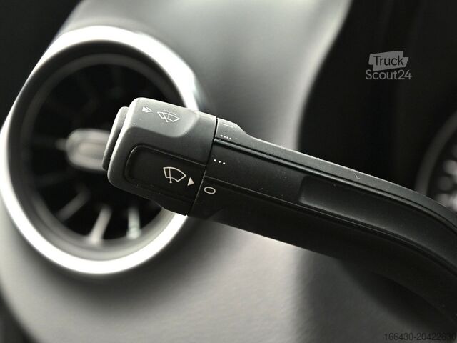 Kleinbus Mercedes-Benz Sprinter 317 CDI Tourer L3 (2-2-2-3) AHK Kame