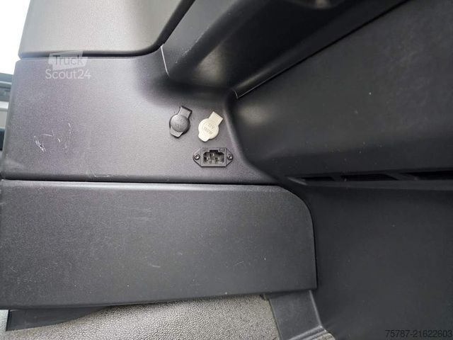 Volymdragbil MAN 18.400 TGX LL , ZF Intarder, Doppeltank, Euro 6