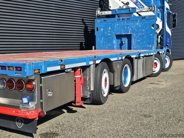Vrachtwagen met kraan Scania R520 V8 8x2/6 / HMF 70 tm + JUMBO AANHANGER