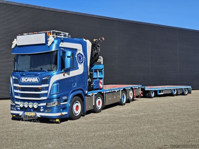 Vrachtwagen met kraan Scania R520 V8 8x2/6 / HMF 70 tm + JUMBO AANHANGER
