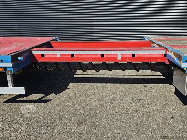 Vrachtwagen met kraan Scania R520 V8 8x2/6 / HMF 70 tm + JUMBO AANHANGER