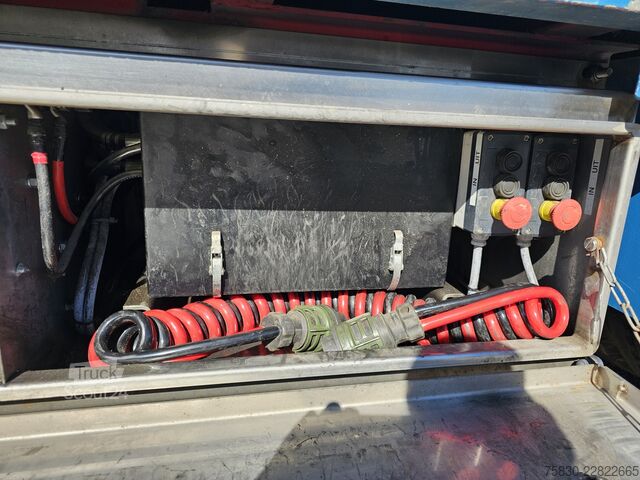 Vrachtwagen met kraan Scania R520 V8 8x2/6 / HMF 70 tm + JUMBO AANHANGER