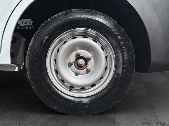 Box van RENAULT Master Koffer 4,47mx2,20x2,30m Seitentüre Klima