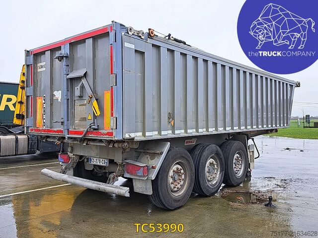 Kiper tovornjak Benalu 