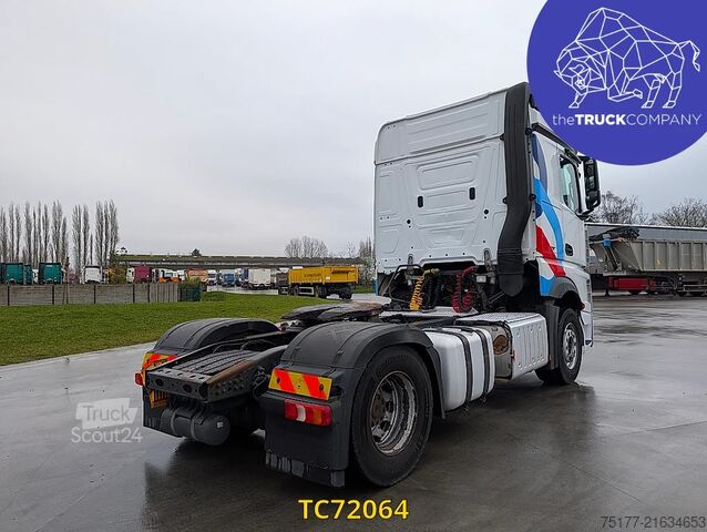 Standard-SZM Mercedes-Benz Actros 1945