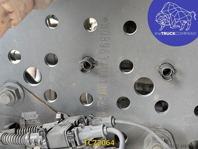 Standard-SZM Mercedes-Benz Actros 1945