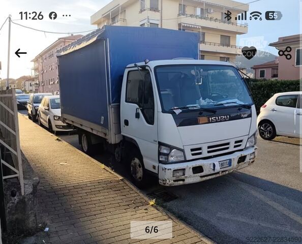 Curtain sider van Isuzu NPR85-5DX