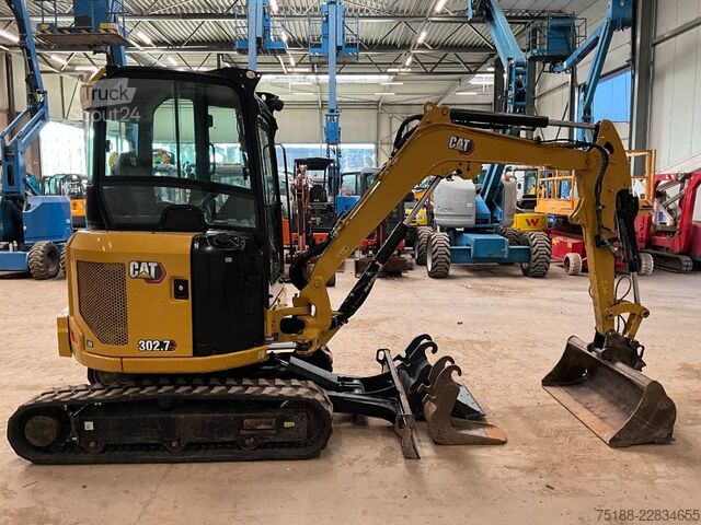Mini-excavator Caterpillar 302.7 CR
