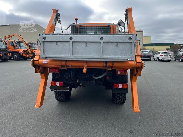 Pašizgāzējs kravas automašīna Mercedes-Benz Unimog U319 mit Jotha CombiCon 5018U
