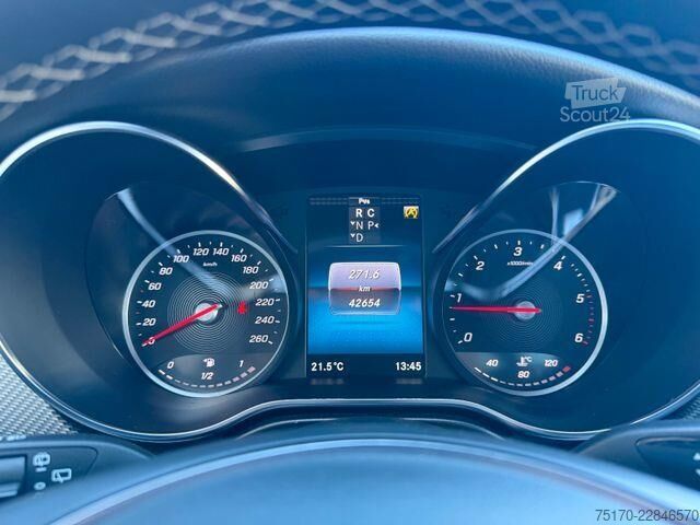 Stasjonsvogn med høyt tak Mercedes-Benz V 300 d EXCLUSIVE ED AMG AIRMATICAHK2,5to Pano