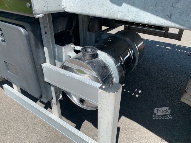 Semiremorcă transportoare de autoturisme  Aksoylu nummer eins im 6 stuck auto transporter