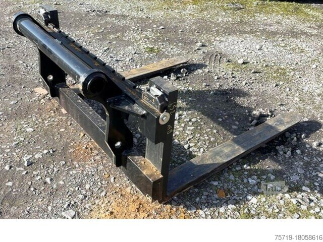 Pala gommata Manitou MLT845-120 Telelader Silageschaufel+ Gabel