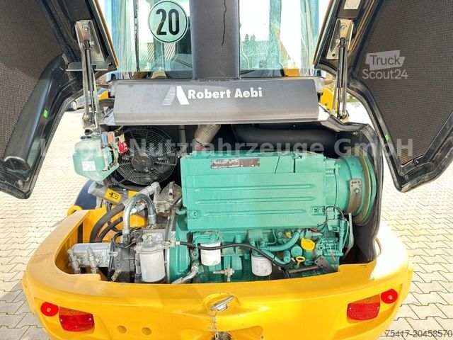 Pala gommata VOLVO L 28