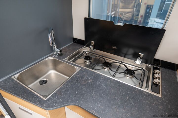 ADRIA MATRIX AXESS 670 SL PACK WILD&FREE MY2026 polointegrovaný nový ADRIA MATRIX AXESS 670 SL PACK WILD&FREE MY2026