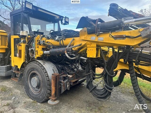 Maskin for jordboring Atlas Copco Boomer MC2 tunnel drilling rig.