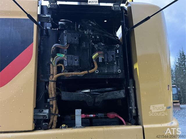 Escavadora de rodas CAT M318F