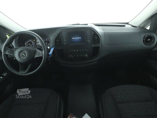 Kleinbus Mercedes-Benz Vito 114 TourerPro,lang,Automatik,8Sitze,Kamera