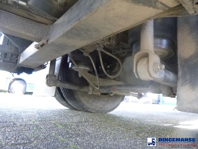 Transport refrigerat/congelat D.A.F. LF 250 FA 4X2 Carrier Supra 750 frigo