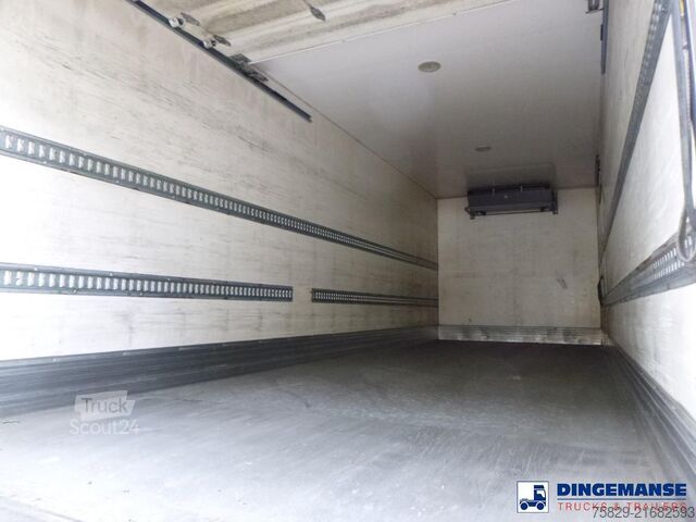 Transport refrigerat/congelat DAF LF 250 FA 4X2 Carrier Supra 750 frigo