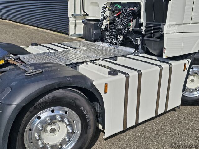 MTS standard DAF XF 530 6x2/4 / RETARDER / PARKING COOLER / 2 TANKS