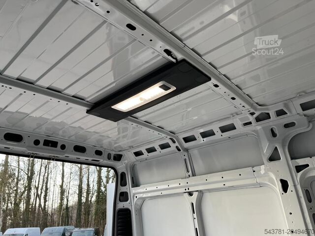 Mikroautobusas FIAT Ducato 35 L2H2 AHK CarPlay RüKa Allwetterreifen