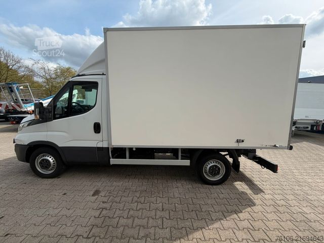 Refrigerator body van IVECO Daily 35S14 Hi Matic Tiefkühlkoffer MOTORSCHADE