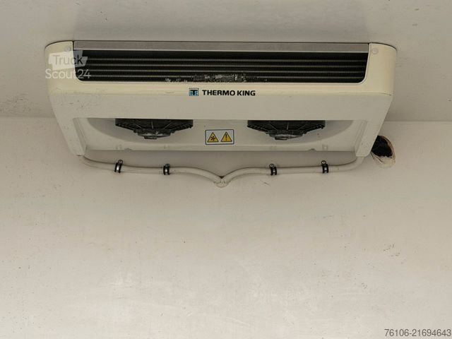 Refrigerator body van IVECO Daily 35S14 Hi Matic Tiefkühlkoffer MOTORSCHADE