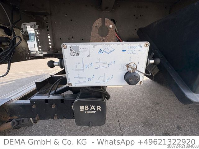 Naczepa do napojów SCHMITZ CARGOBULL SCB*S3T*LBW*Edscha*Lift*Beidseitig Schiebeplane*