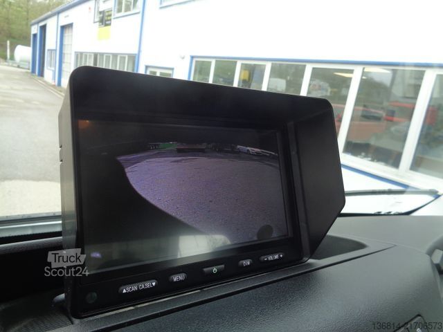 Трьохсторонній самоскид-фургон IVECO Daily 70C18 Meiller Kipper Klima 2 x AHK RFK