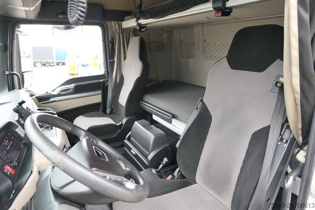 Standard dragbil MAN 18.420 TGX 4x2. Spoiler, Intarder, Alu-Felgen