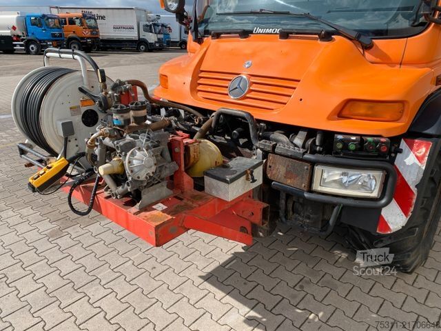 Annan UNIMOG 405/10 4x4 U300*Erst2000h*Streuer*Manuell*Welle