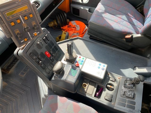 Annan UNIMOG 405/10 4x4 U300*Erst2000h*Streuer*Manuell*Welle