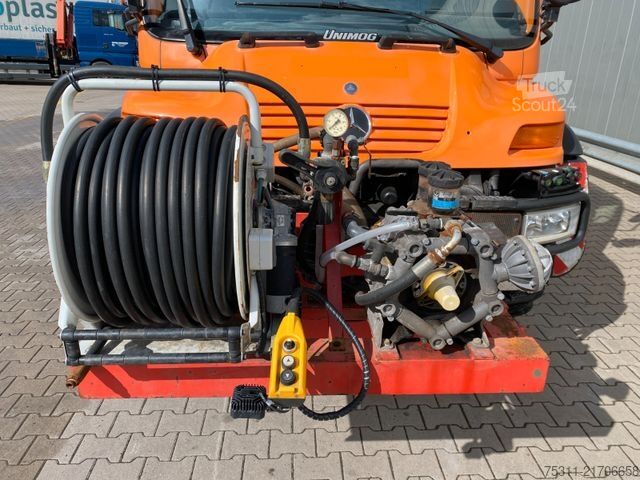 Annan UNIMOG 405/10 4x4 U300*Erst2000h*Streuer*Manuell*Welle