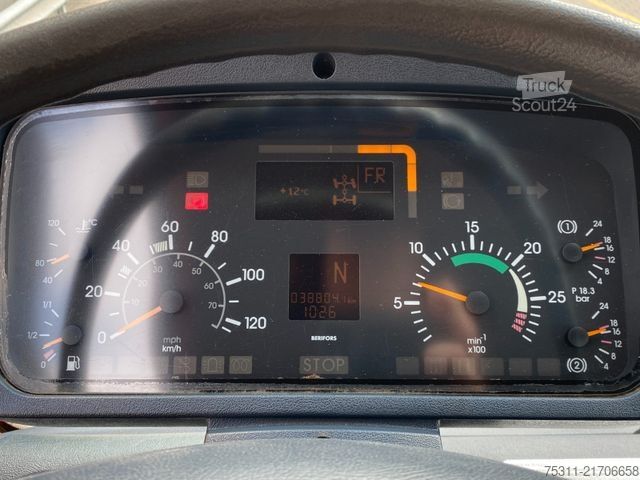 Annan UNIMOG 405/10 4x4 U300*Erst2000h*Streuer*Manuell*Welle