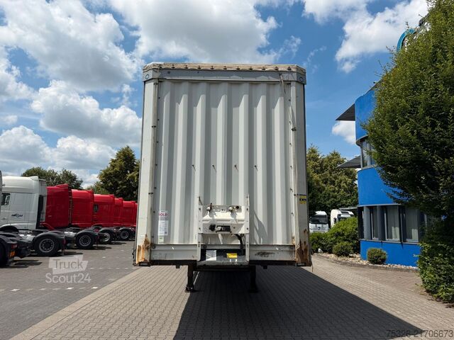 Otvorený náves s plachtou KRONE Curtainsider Mega