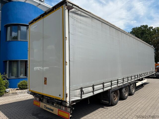 Otvorený náves s plachtou KRONE Curtainsider Mega