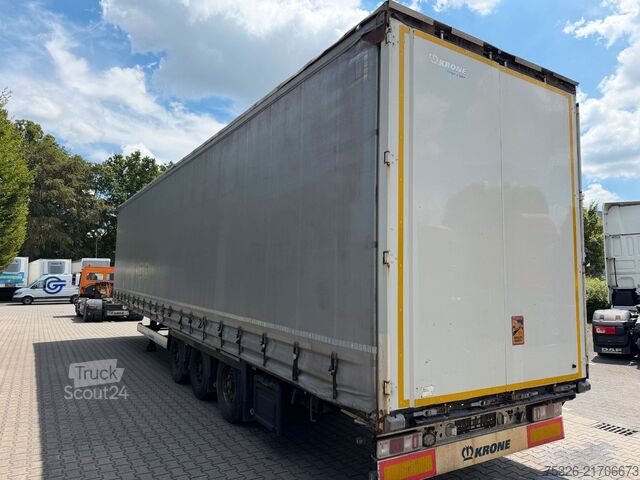 Otvorený náves s plachtou KRONE Curtainsider Mega