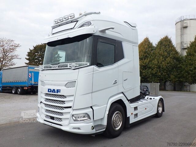 Standaard trekker DAF XG+ 530 Skylight/Intarder/2xTank/Leder/Standklim