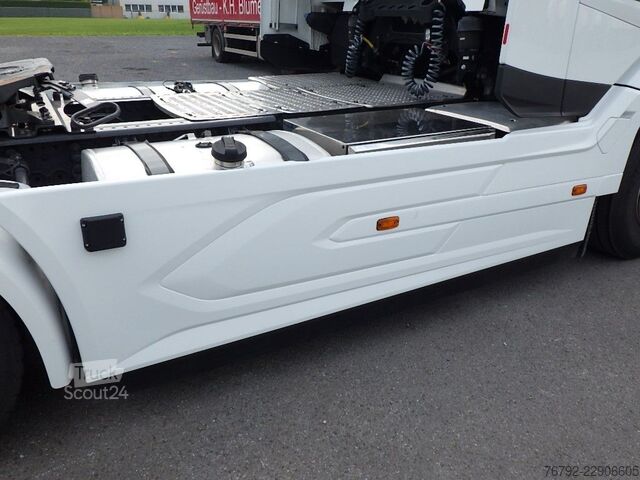Standaard trekker DAF XG+ 530 Skylight/Intarder/2xTank/Leder/Standklim