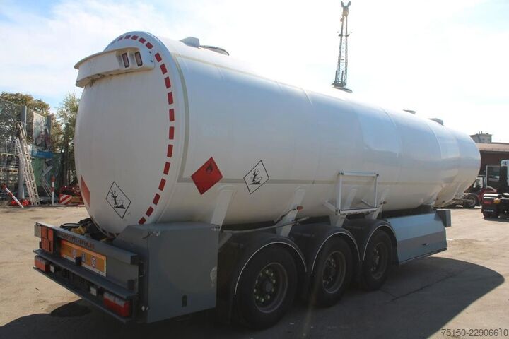 Tankoplegger  WILLIG Diesel/Benzin SELBSTAUSLÄUFER Nr.: 024