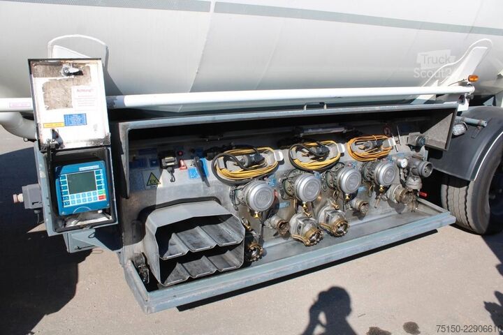 Tankoplegger  WILLIG Diesel/Benzin SELBSTAUSLÄUFER Nr.: 024